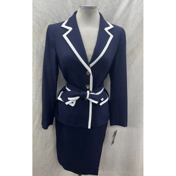 LESUIT Dresses & Skirts - LESUIT SKIRT SUIT/NEW WITH TAG/SIZE 8P /RETAIL$240/NAVY /LINED/PETITE SUIT